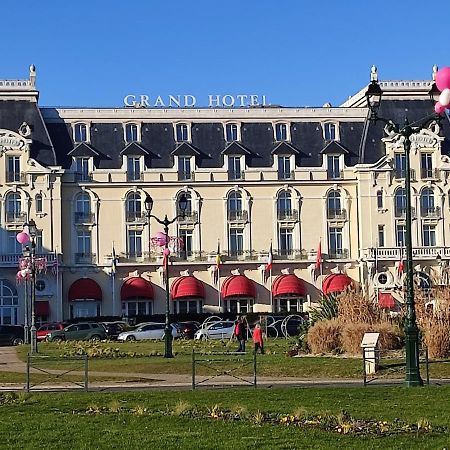 Un Nid D ' Amour Cabourg Buitenkant foto