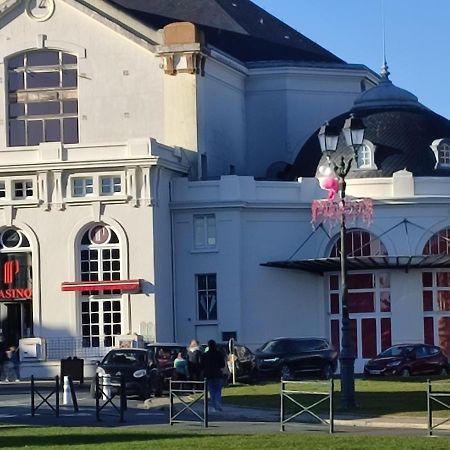 Un Nid D ' Amour Cabourg Buitenkant foto